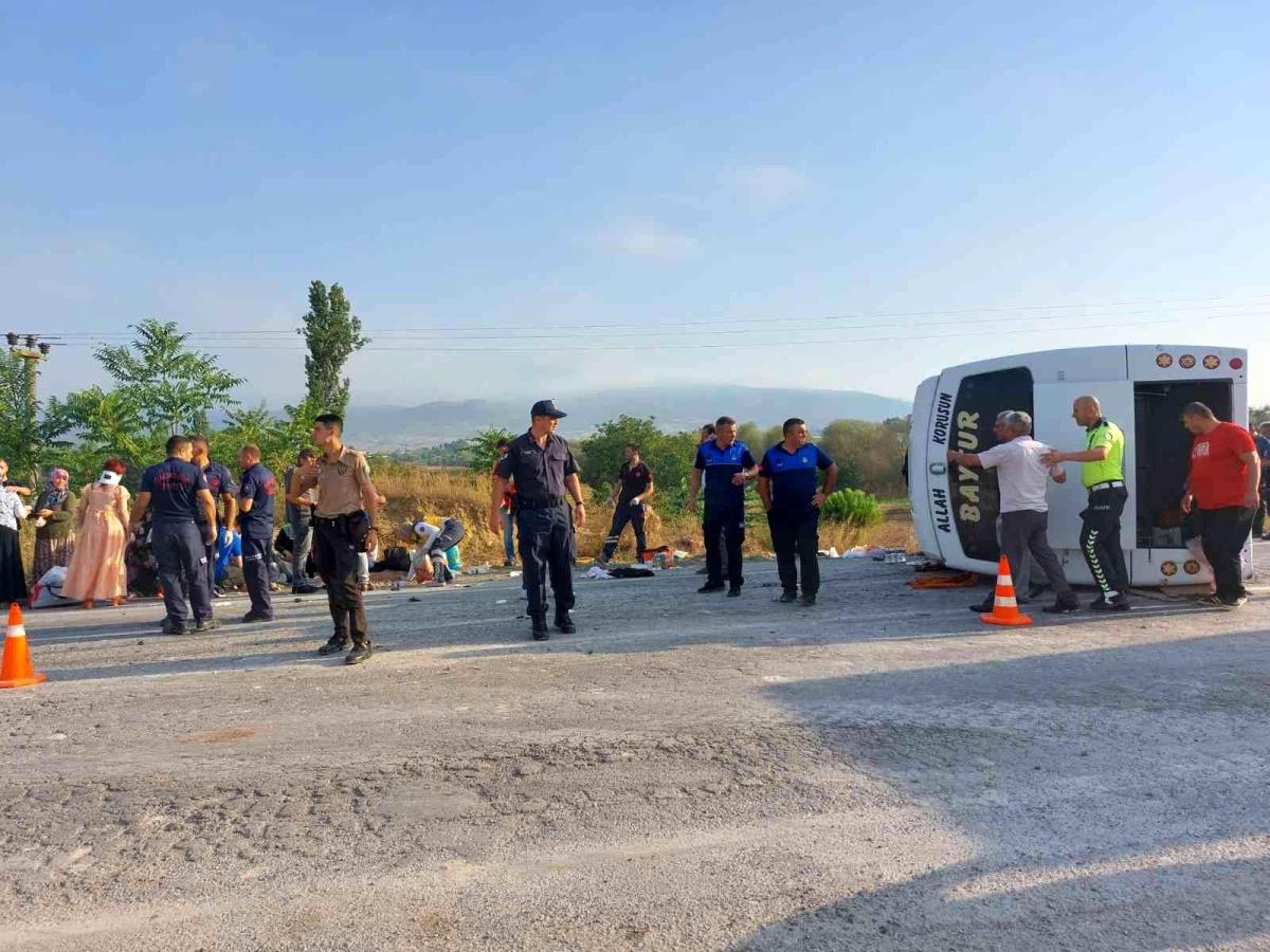 Balıkesir haberi: Kepsut’ta midibüs devrildi