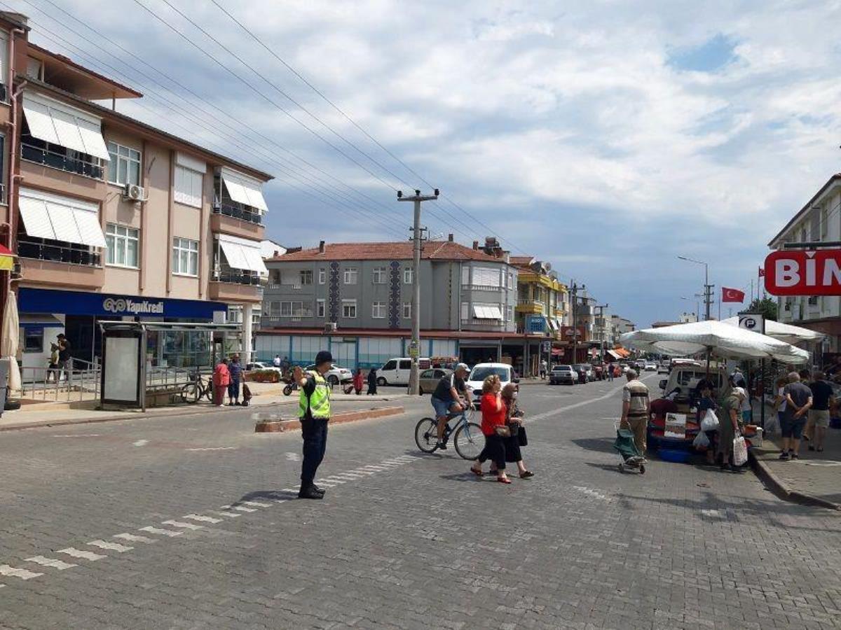 Son dakika haber! Balıkesir’de polis ve jandarma operasyonunda gözaltına alınan 33 kişiden 7’si tutuklandı