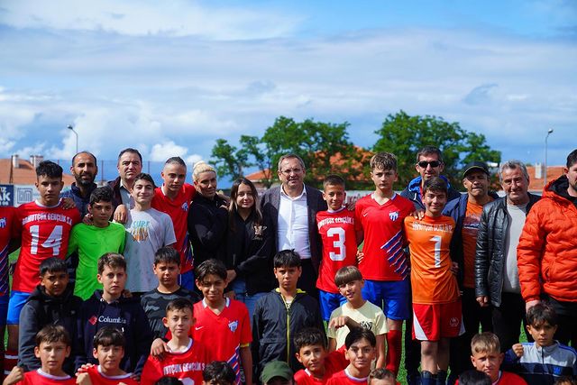 Armutçukspor, İlk Kez Bir Kupa Kazandı