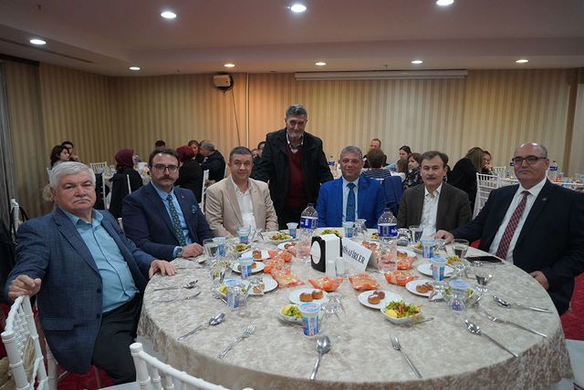 Belediye Başkan Yardımcısı Serdar Karakaş, 3 Mayıs Türkçülük Günü’nde Yemekli Toplantıya Katıldı