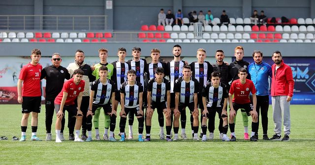 U-18 Takımlar Türkiye Şampiyonası’nda Burhaniye Belediyespor Grup Maçları Belirlendi