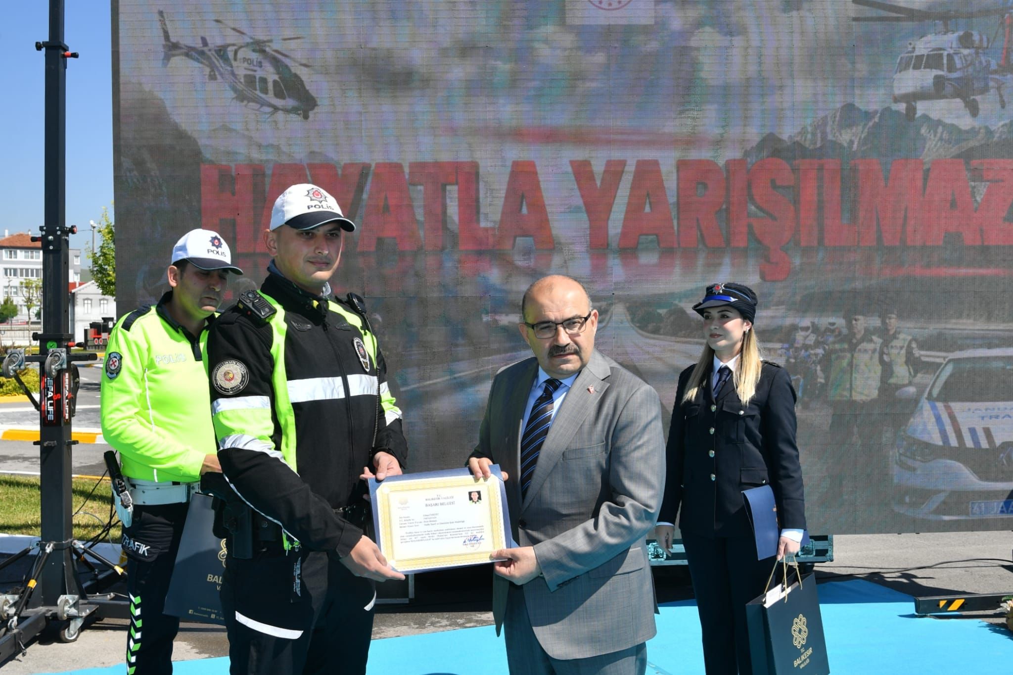 Vali İsmail Ustaoğlu “Karayolu Trafik Güvenliği ve Karayolu Trafik Haftası” Programına Katıldı