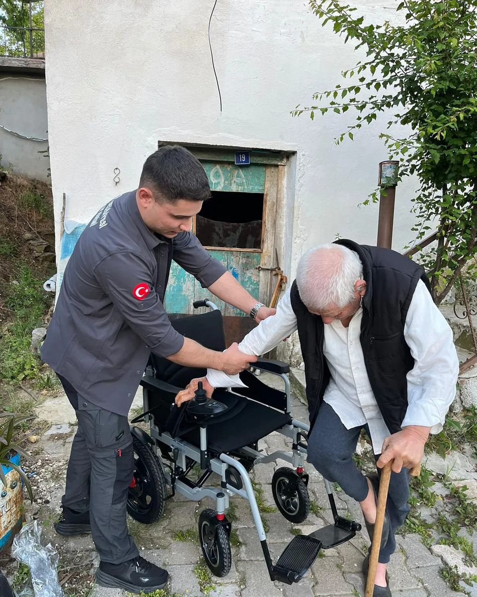 Beyaz Masa Sağlık Birimi: Zorluklara Karşı Topluma Hizmet