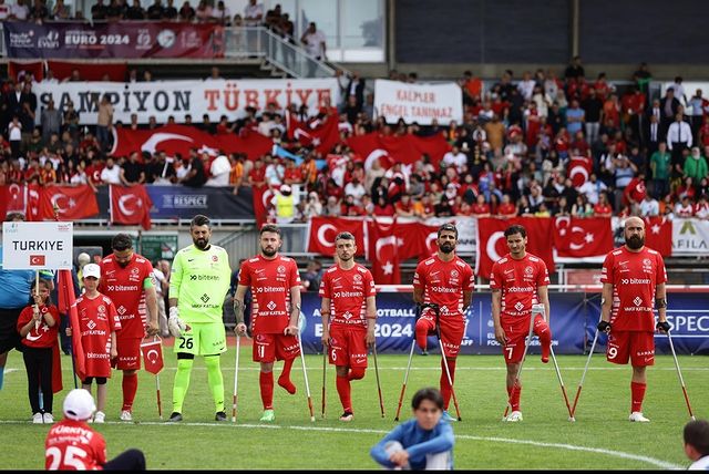 Milli Takımımız, Avrupa Ampute Futbol Şampiyonası’nda İspanya’yı 3-0 yenerek üst üste üçüncü kez şampiyon oldu
