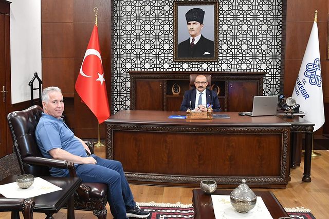 Mehmet Ertaş ve Soner Targut’tan Balıkesir Valisi’ne Ziyaret