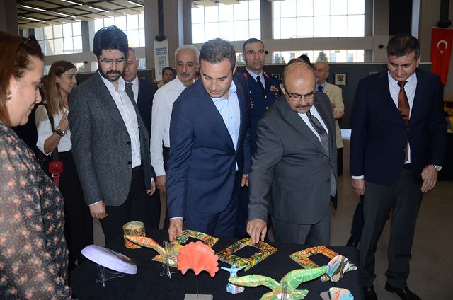 Balıkesir’de Meslek Edindirme Kursiyerlerinin Ürünleri Sergilendi