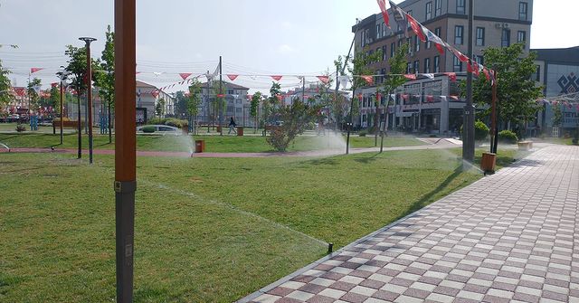 Altıeylül Belediyesi’nden Parklara ve Spor Alanlarına Büyük Bakım Atağı