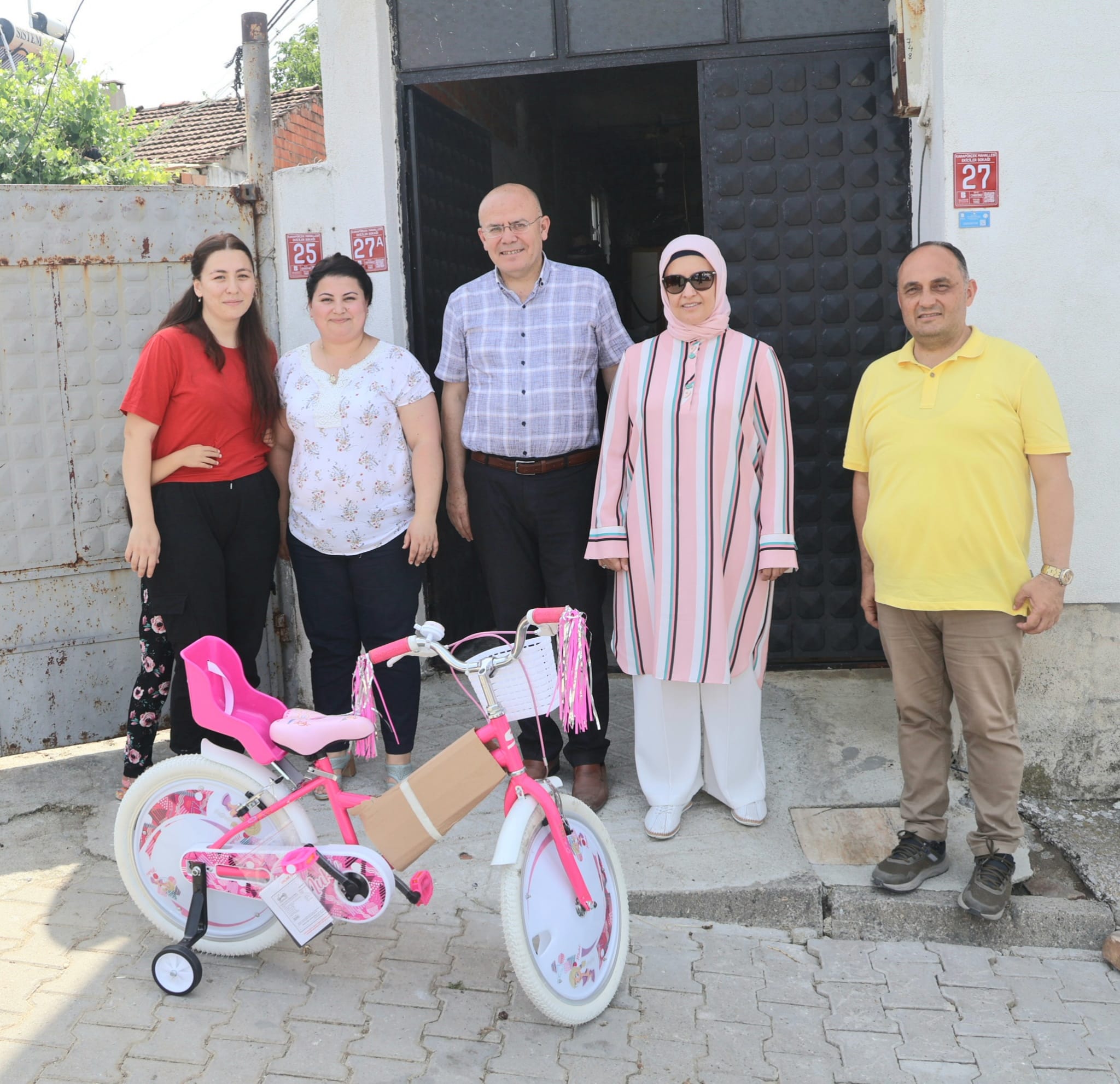 İhtiyaç Sahibi Çocuklara Karne Hediyesi: 34 Bisiklet