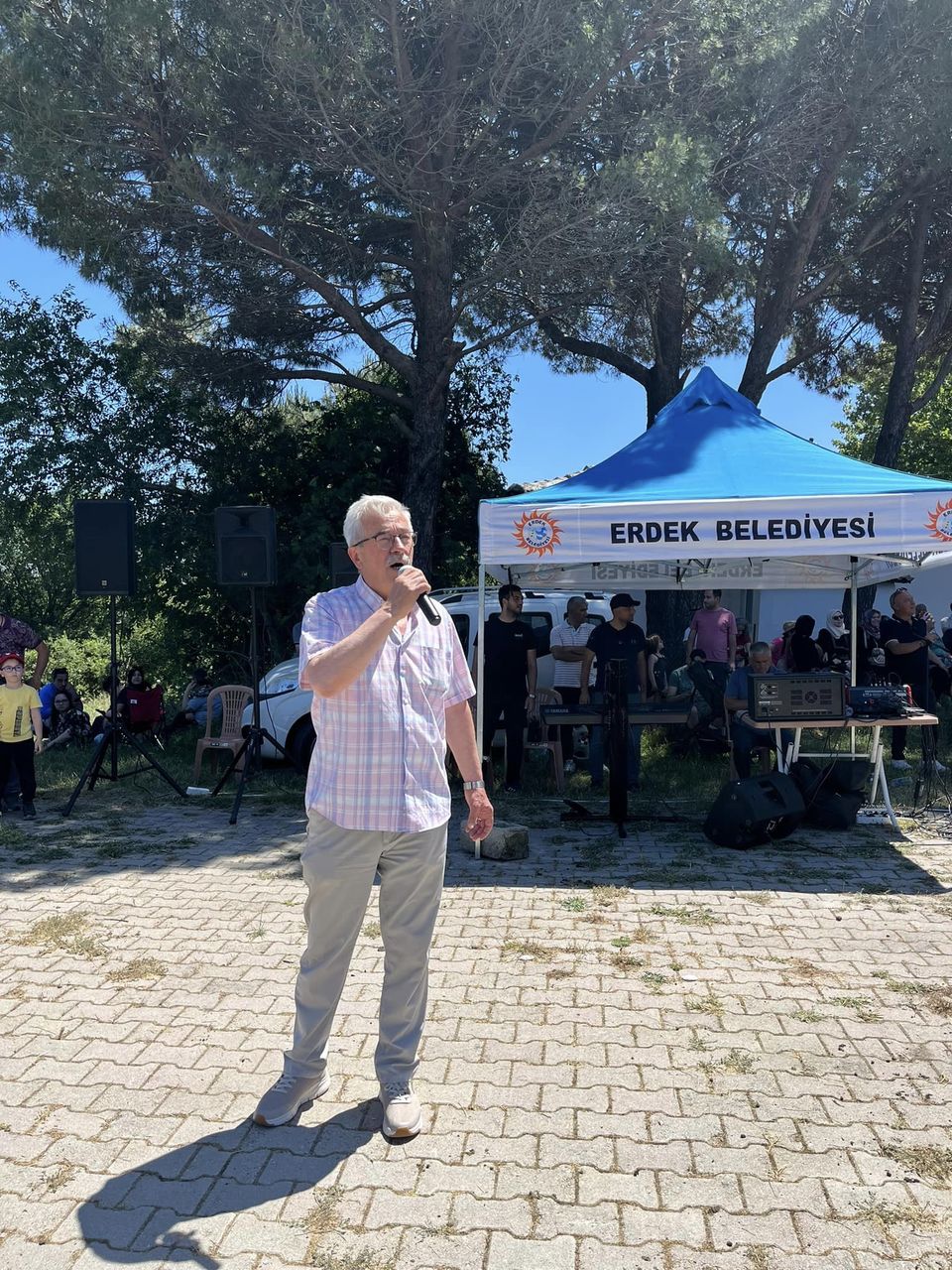 Erdek Belediyesi, Yukarıyapıcı Mahallesi’nde Kiraz Şenliği düzenledi