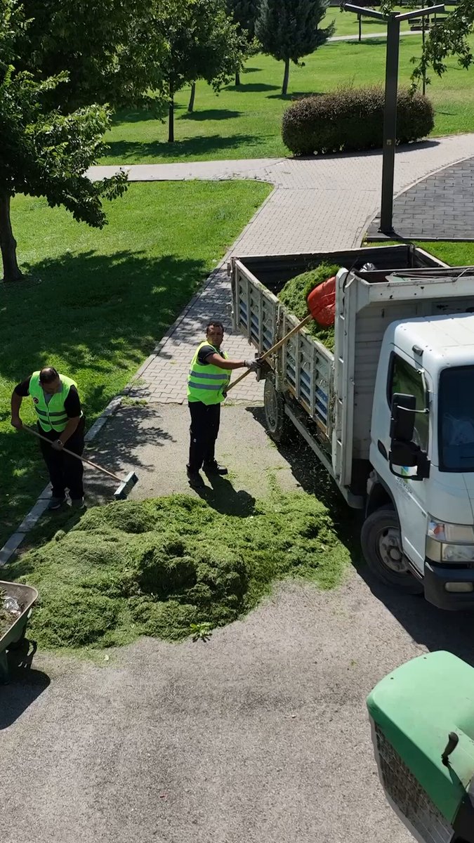 Balıkesir Büyükşehir Belediyesi Yeşil Alanları Düzenlemeye Devam Ediyor