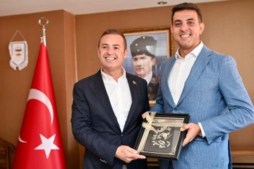 Başkan Akın Gömeç’te Ziyaretler Gerçekleştirdi
