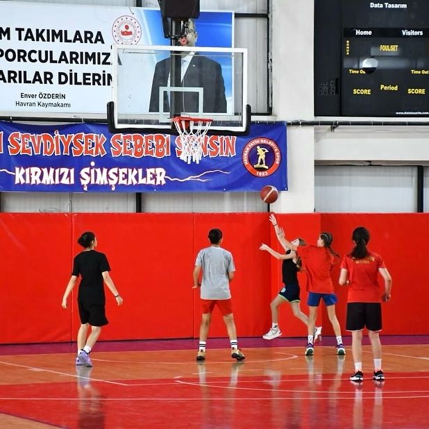 Gençlik ve Spor İl Müdürü Adem Özalp Havran’da Sporcularla Buluştu