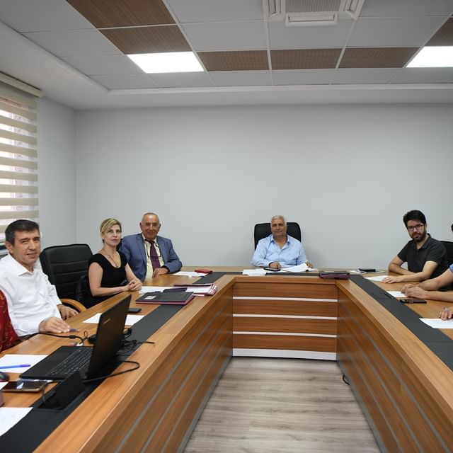 Altıeylül Belediyesi Encümen Toplantısında Gelecek Planları Ele Alındı