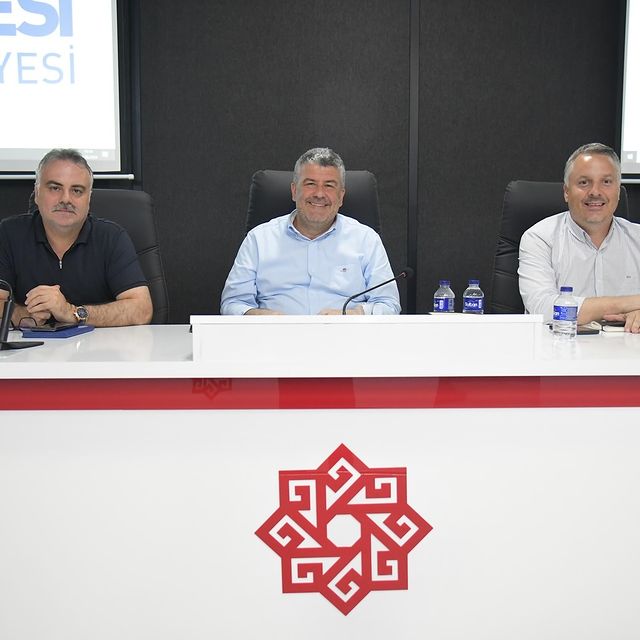 Karesi Belediyesi, Yapısal Sorunlara Çözüm İçin Ortak Akıl Toplantısı Düzenledi