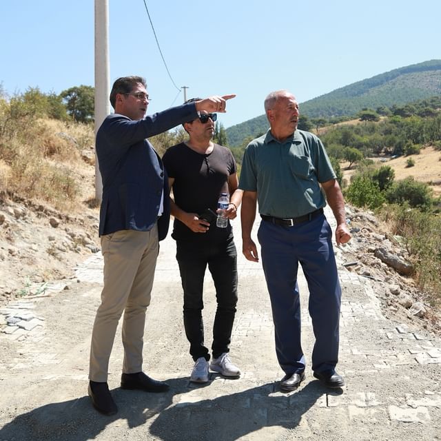 Burhaniye Belediyesi Kırsal Mahallelerde Hizmet Atağına Devam Ediyor