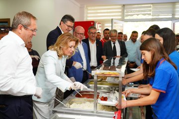 Cumhuriyet Halk Partisi Kadın Kollarından Örnek Sosyal Hizmet