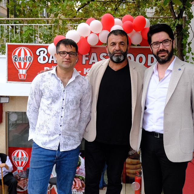Bal10 Fastfood, Altıeylül’de Açıldı