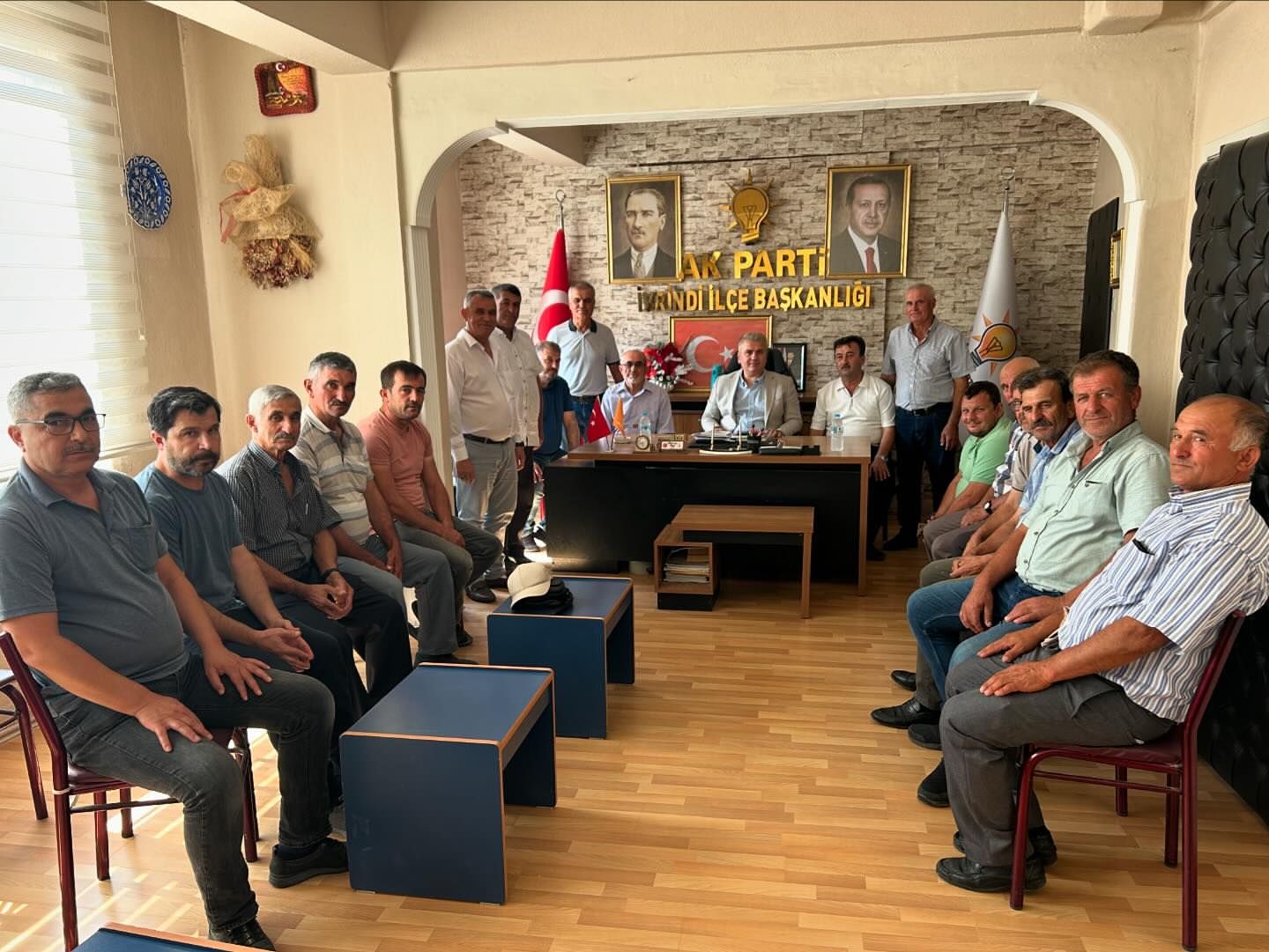 AK Parti İvrindi İlçe Başkanlığı’nı Ziyaret Etti