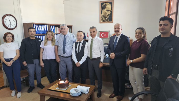 Erdek Kaymakamlığı Personelinin Doğum Günü Kutlandı