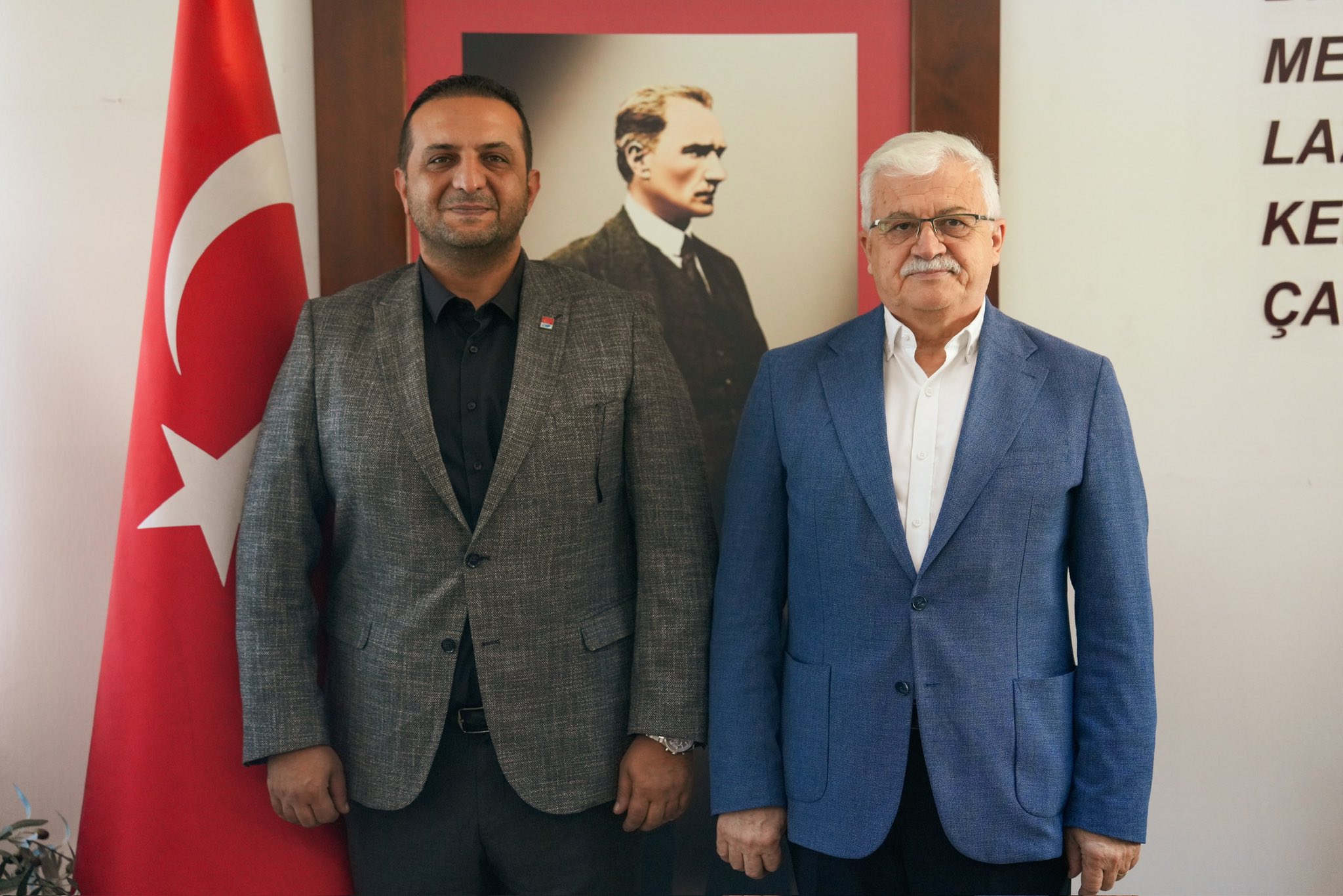 Cumhuriyet Halk Partisi Edremit İlçe Başkanı, Burhaniye Belediye Başkanı Kemal Devacı’yı Ziyaret Etti