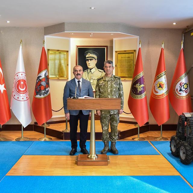 Balıkesir İl Milli Eğitim Müdürü Murat Demir, Tuğgeneral Mustafa Sadi Kahyaoğlu’nu Ziyaret Etti