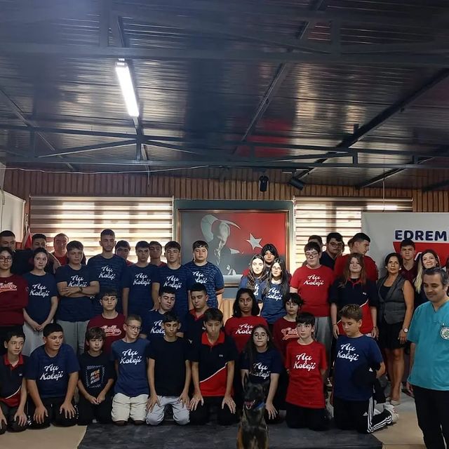 Balıkesir’de Sokak Hayvanları İçin Farkındalık Etkinlikleri Düzenlendi