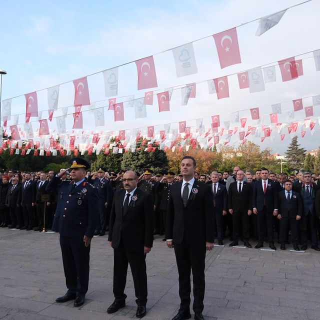Balıkesir Üniversitesi Rektörü Prof. Dr. Yücel Oğurlu Atatürk’ü Anma Günü Töreninde Hazır Bulundu