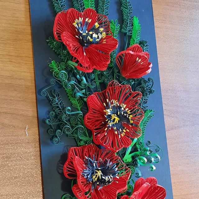 Quilling Sanatı Kursunda Kursiyerlerin Eseleri Şekilleniyor