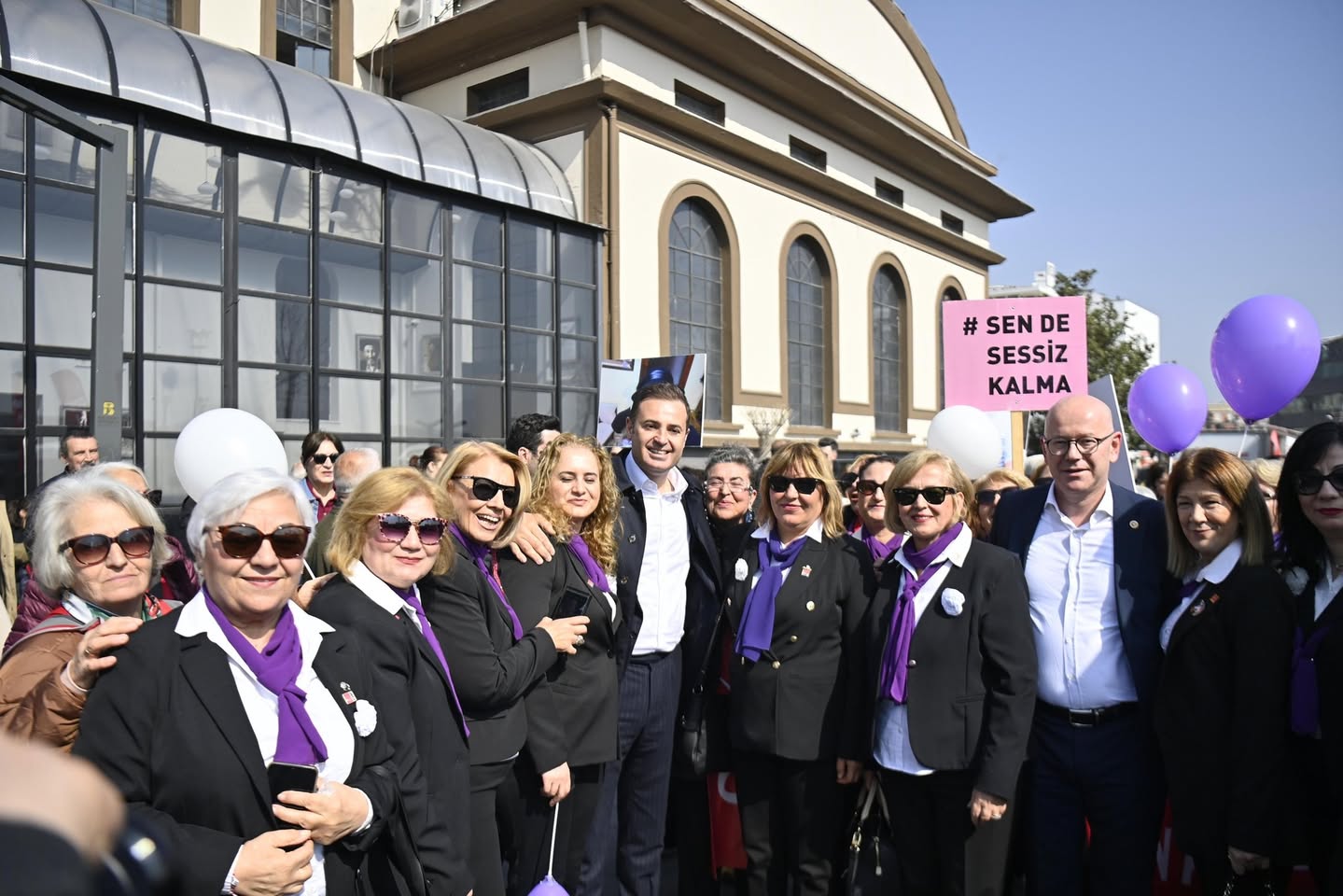 Balıkesir Büyükşehir Belediye Başkanı Ahmet Akın’dan 8 Mart Dünya Emekçi Kadınlar Günü Mesajı
