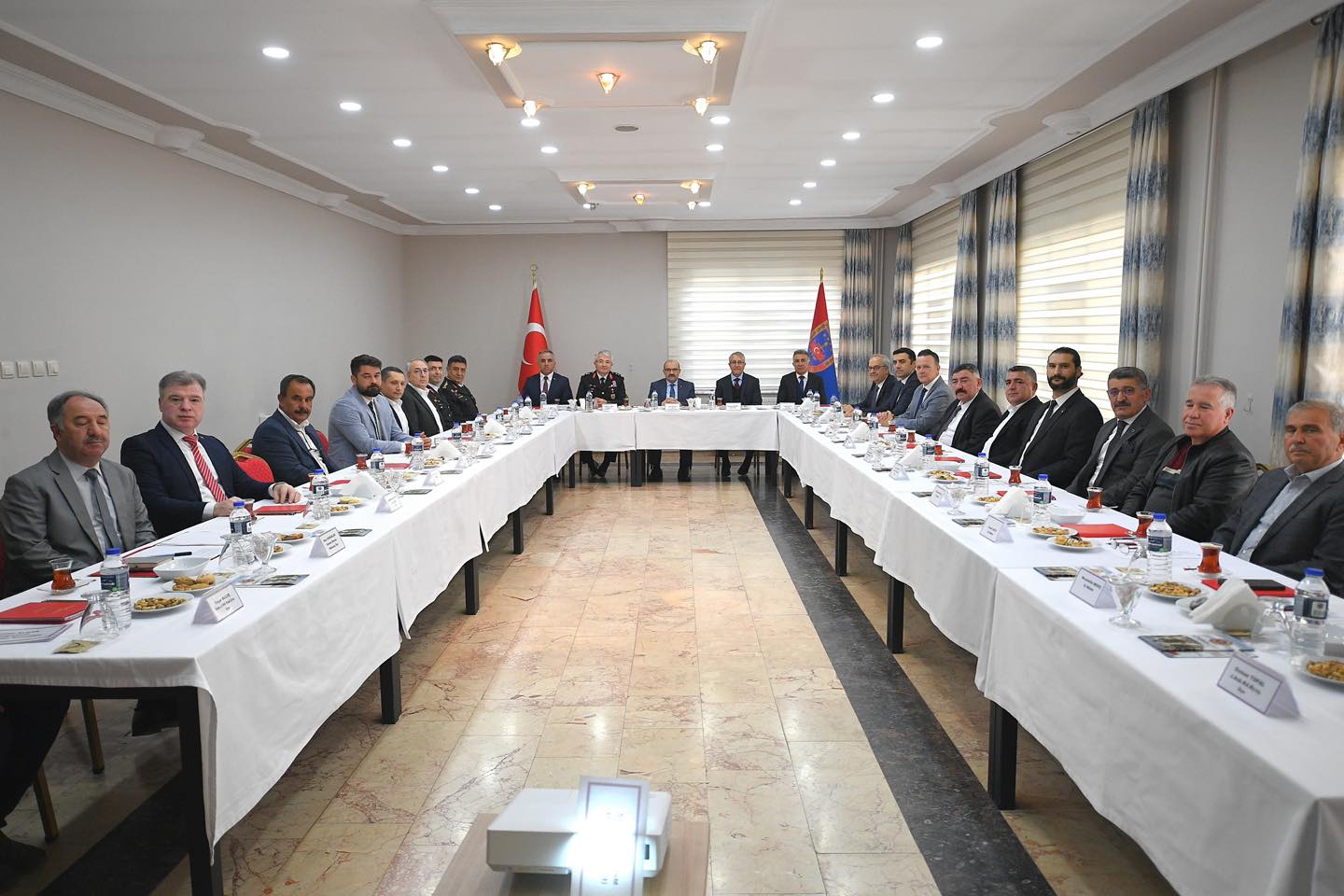Balıkesir’de Jandarma Asayiş Vakfı Toplantısı Gerçekleşti