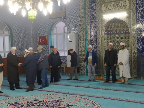 Bandırma’da Sabah Namazı Buluşmaları Devam Ediyor: Muradiye Camii’nde Manevi Coşku