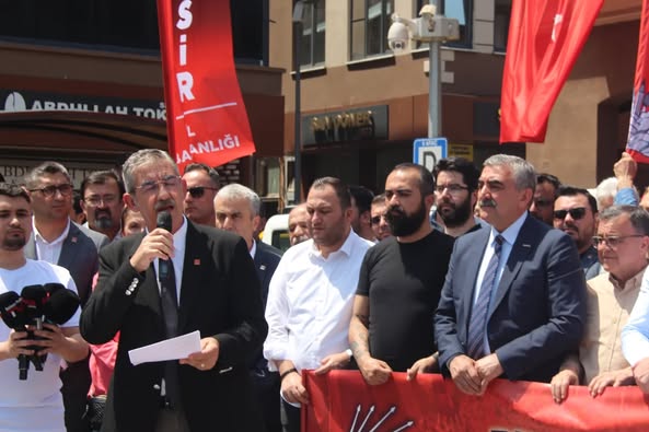 CHP Balıkesir: Adalet, Özgürlük ve Demokrasi Mücadelesi Sürüyor
