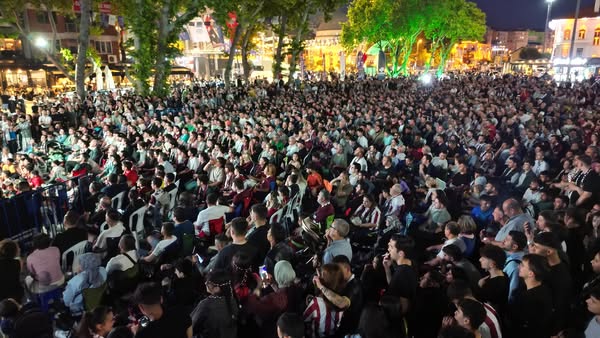 Bandırma, Bandırmaspor İçin Cumhuriyet Meydanı’nda Tek Yürek Oldu