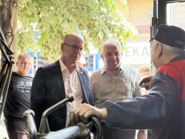 Düzce Halkı Demokrasi İçin Anıtpark Meydanı’nda Buluşuyor
