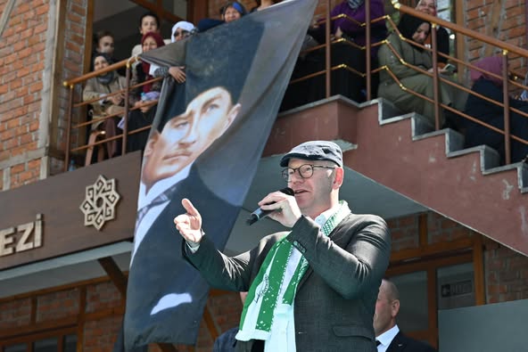 Armutalan Mahallesi’nde Geleneksel Köy Hayrına Yoğun Katılım