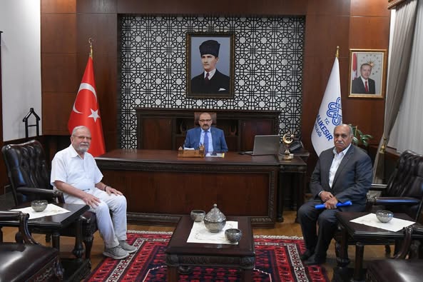 Balıkesir Valisi’ni Ziyaret Eden Delegasyon, Bölgenin Gelişimine Düşük Katkıda Bulunacak Projeleri Paylaştı