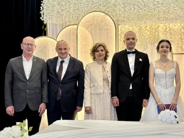TBMM İdare Amiri’nin Oğluyla Cansu Gök Evlendi