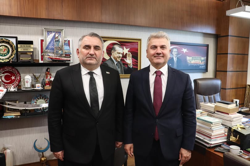 Artvin Çoruh Üniversitesi Rektörü Aydın, Gazi Meclis’i Ziyaret Etti