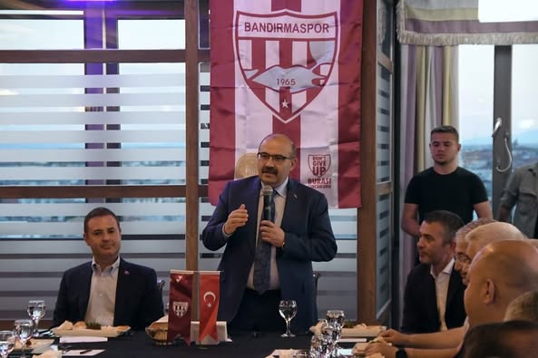 Balıkesir Valisi Ustaoğlu Bandırmaspor’a Destek Verdi