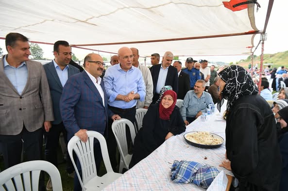 Balıkesir Valisi Ustaoğlu, Kepsut’ta Köy Hayrına Katıldı