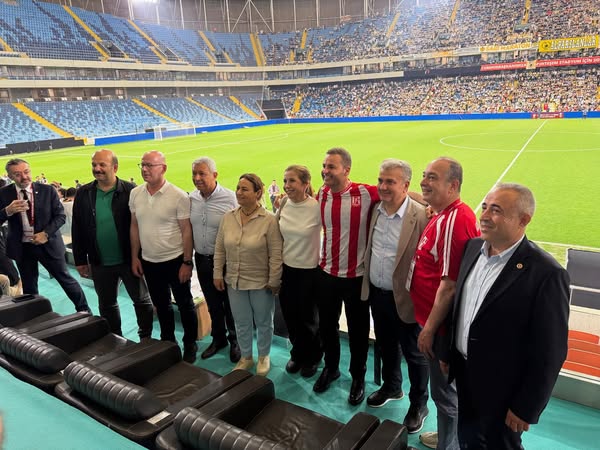Adana’da Balıkesirspor’a Veda: Şampiyonluk Mücadelesi Devam Ediyor