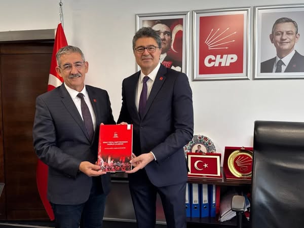 CHP Balıkesir İl Başkanlığı, İl Rapor Kitapçığını Genel Merkeze Sundu