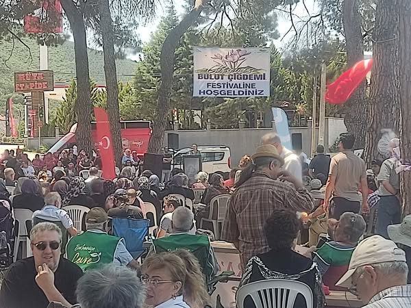 CHP Balıkesir İl Başkanlığı Gökçeyazı Bulut Çiğdemi Festivali’nde Hemşehrilerle Buluştu