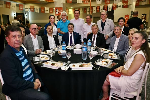 Bandırma’da 101 CHP’li Belediye Başkanı Bir Araya Geldi