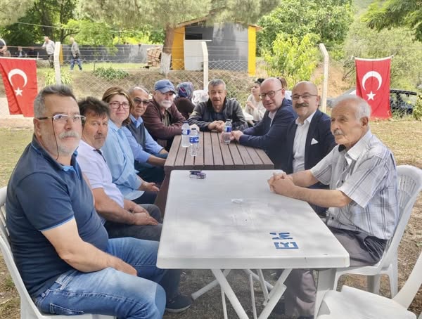 Kepsut’ta Gönül Sofrası: CHP İlçe Başkanı Akça Bektaşlar’da Hemşehrilerle Buluştu