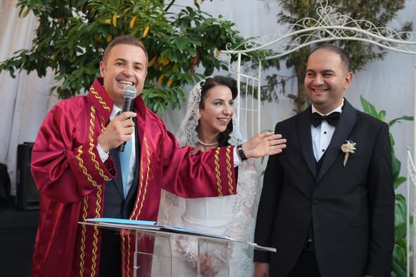 Balıkesir Büyükşehir Başkanı Akın, Koordinatörü Akar’ın Nikah Törenine Katıldı