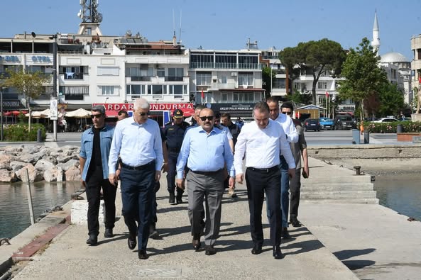 Balıkesir Valisi Ustaoğlu Edremit’te Sivil Tekne İncelemesi Gerçekleştirdi