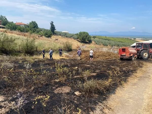 Gönen’de Çifteçeşmeler Mahallesinde Küçük Bir Yangın Kontrol Altına Alındı