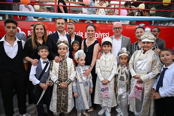 Balıkesir’de Sünnet Şöleni ile Çocuklar Mutlu Oldu