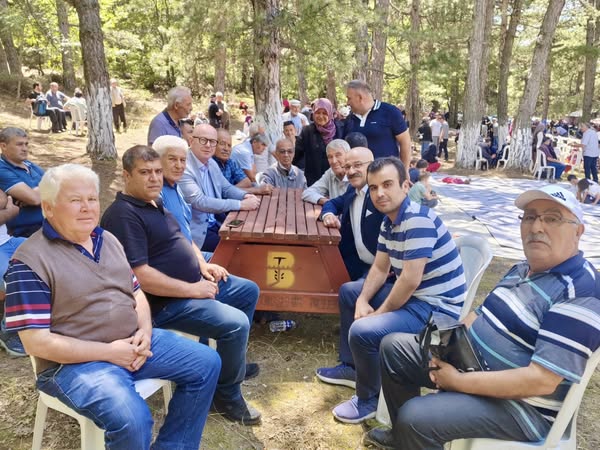 Kepsut’ta Geleneksel Hıdrellez Hayrına Yoğun İlgi